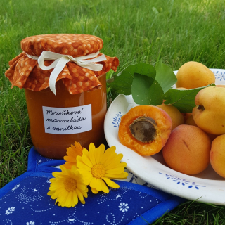 Meruňková marmeláda s vanilkou - velká