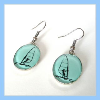 Náušnice se surfařem