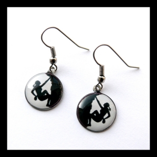 Náušnice s horolezkyní