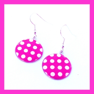 Náušnice sytě růžové s puntíky